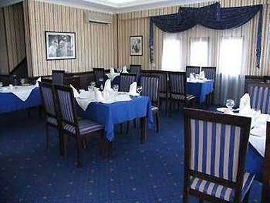 קירונה Hotel Vinterpalatset מסעדה תמונה